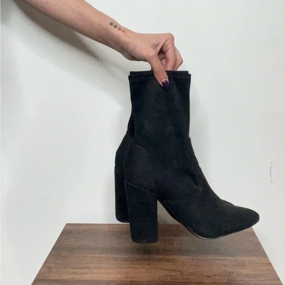 Ivanka Trump Black Ankle Boots - Picture 5 of 13